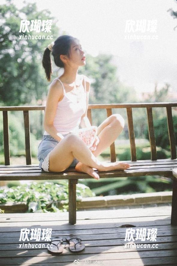 17吃瓜网 “17吃瓜网”,下载这款宣传册,是选择沉浸在吃瓜气氛中的正确步子吗?