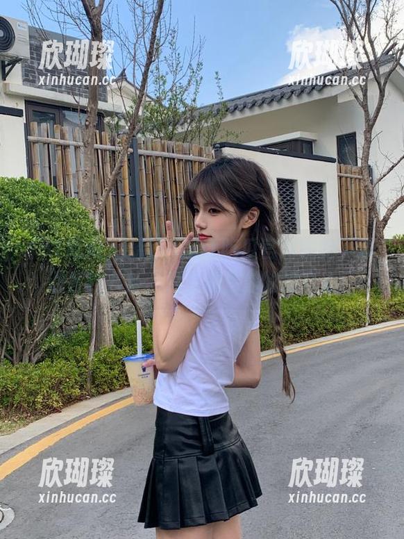 51吃瓜 更新后的51吃瓜官网线路,直通各种八卦,只为满足你的好奇心!
