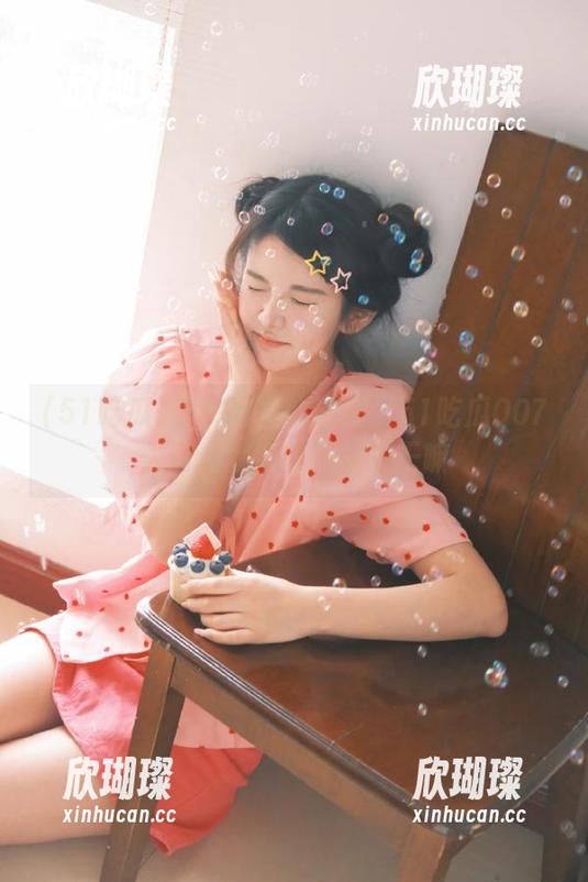 美女与瓜的碰撞：51吃瓜007入口，娜娜今天又在干嘛