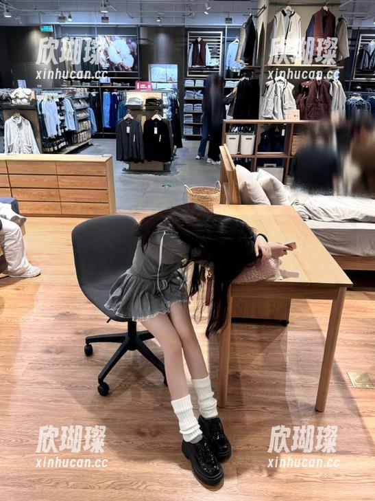 51吃瓜网 登录51吃瓜网,今天的黑料让人大开眼界!