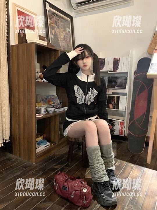 51黑料 体彩首奖红黑大战与51黑料苹果版双双来袭,吃瓜族影像大曝光!