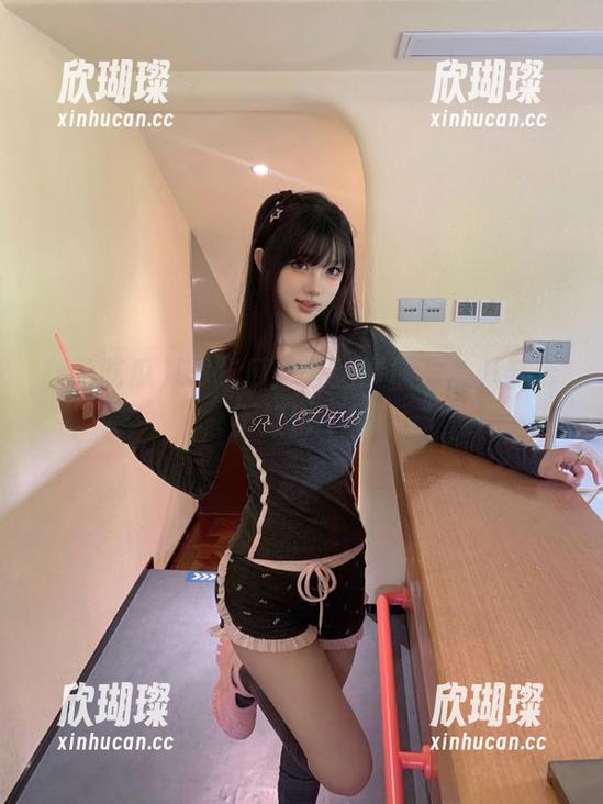 58吃瓜 58吃瓜:直达屋檐下的八卦云,不挂也不黑!