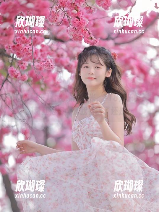 看视频的时光，718娱乐又踩到粉红泡泡，是我看错了还是…
