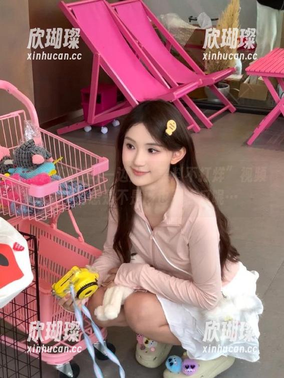 黑料不打烊 一边刷“黑料不打烊”视频,一边想是不是该也买点瓜呢…