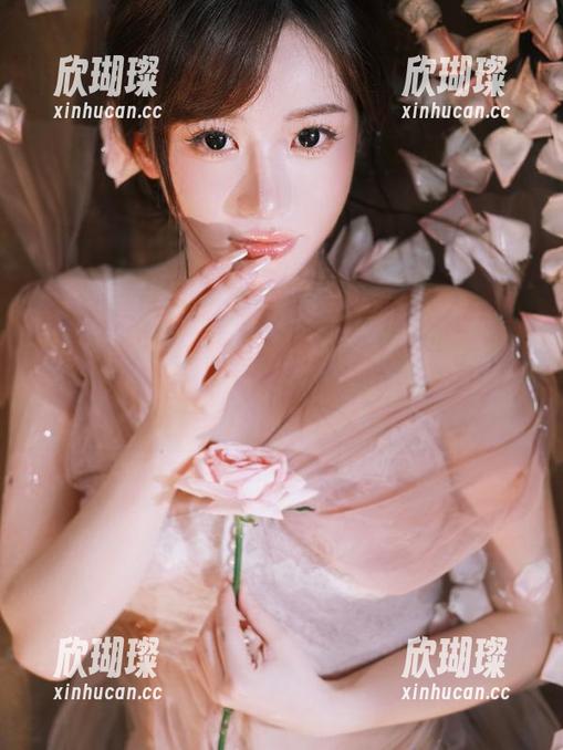 黑料社区 哦哟,看黑料社区发布的在线内容,我不知不觉地变成了坐在时光里的观众。